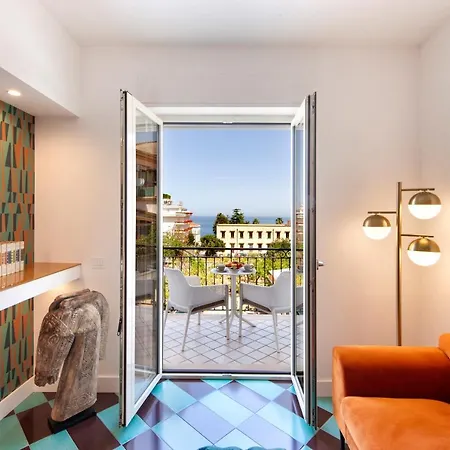The Literary House Apartment